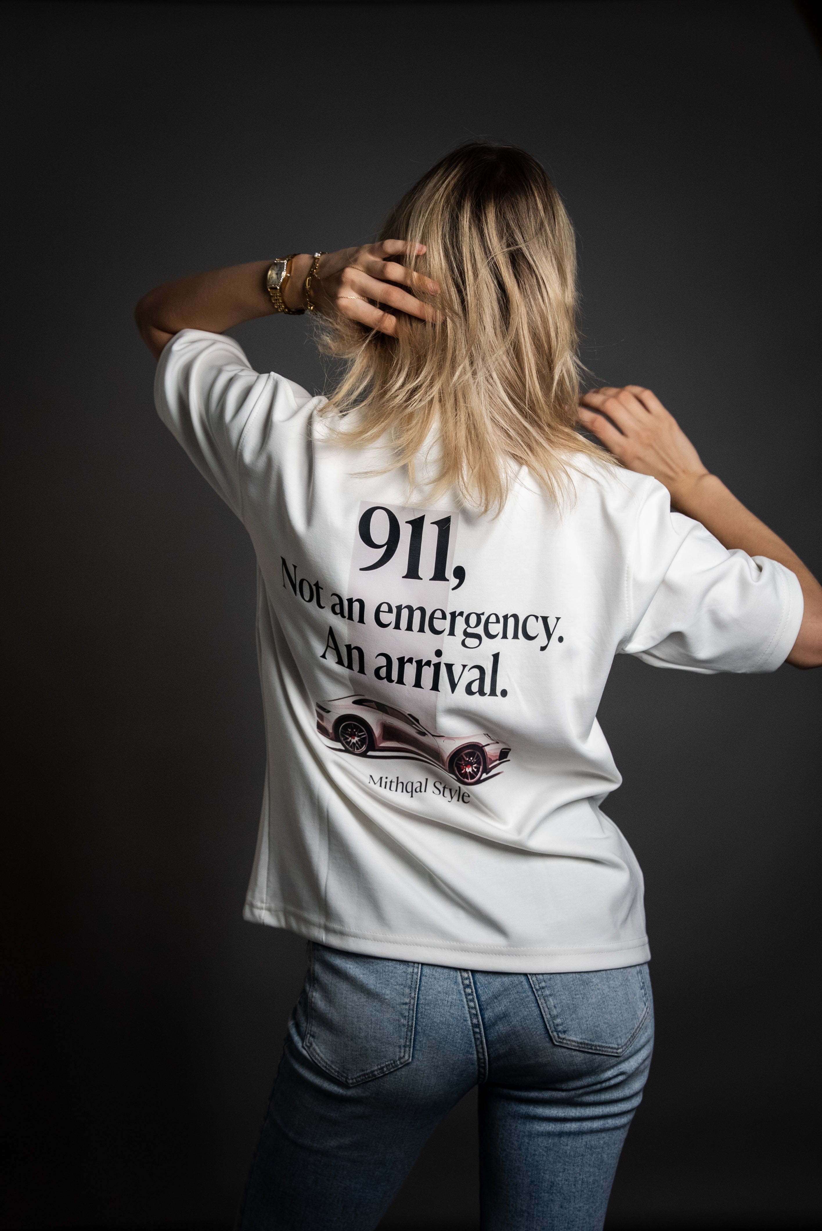 911